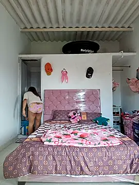 Snapshot of Conejita_XV chatting on October 2025 09:33:01 PM Conejita XV online show from October 2025 09:33:01 PM