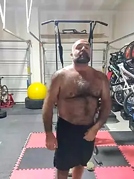 chainjulious online show from February 2025 01:33:02 PM