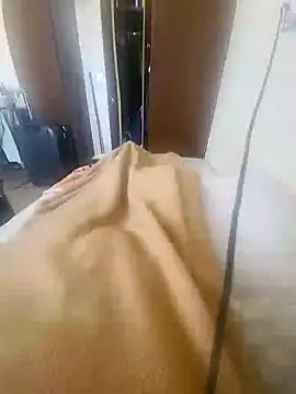 Snapshot of DesiRocco7 chatting on February 2025 05:26:01 AM DesiRocco7 online show from February 2025 05:26:01 AM