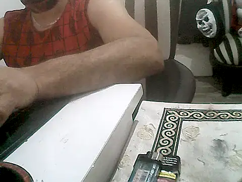 Snapshot of MezaRDanOnLineee chatting on February 2025 09:43:01 PM MezaRDanOnLineee online show from February 2025 09:43:01 PM