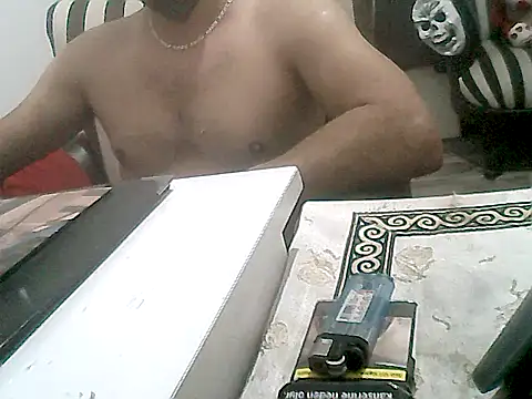 Snapshot of MezaRDanOnLineee chatting on February 2025 09:37:02 PM MezaRDanOnLineee online show from February 2025 09:37:02 PM