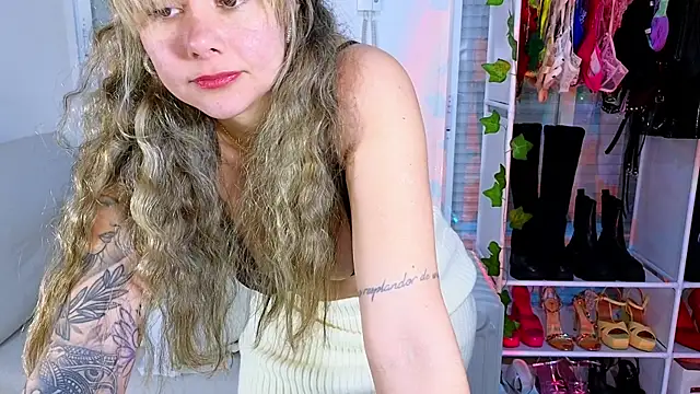 Tawny cox online show from January 2025 04:04:01 PM