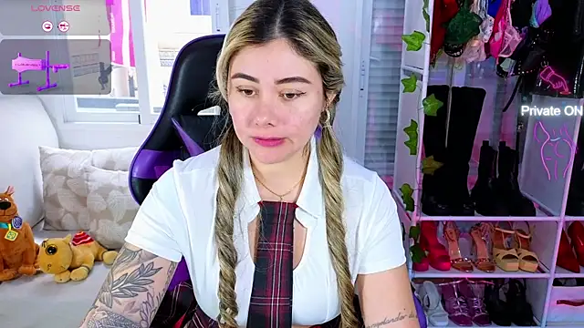 Tawny cox online show from February 2025 01:09:02 PM