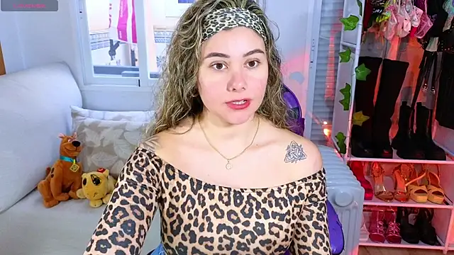 Tawny cox online show from February 2025 01:28:01 PM