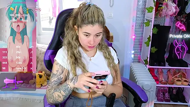 Tawny cox online show from March 2025 10:13:02 AM