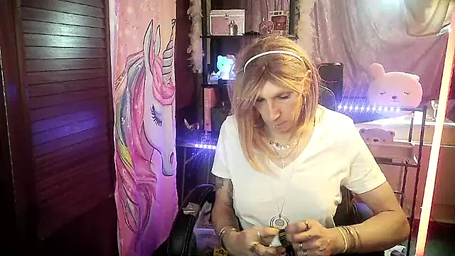 Ombeline1 online show from March 2025 12:25:01 PM