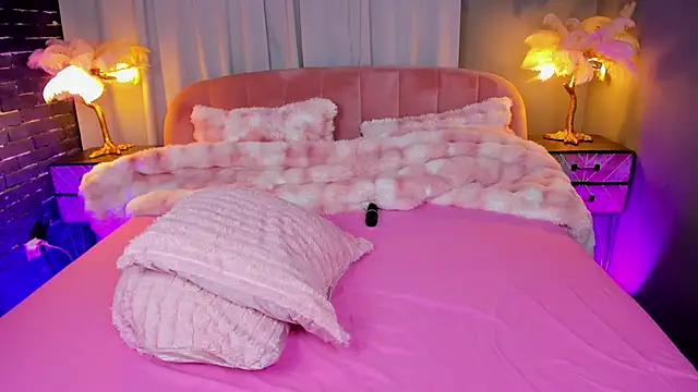 AmedeeaBanks online show from March 2026 08:46:01 PM