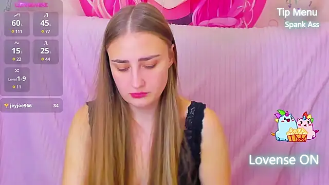 Snapshot of MilliStrii chatting on December 2024 12:57:02 AM MilliStrii online show from December 2024 12:57:02 AM