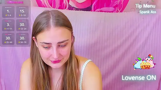 Snapshot of MilliStrii chatting on December 2024 12:57:01 AM MilliStrii online show from December 2024 12:57:01 AM