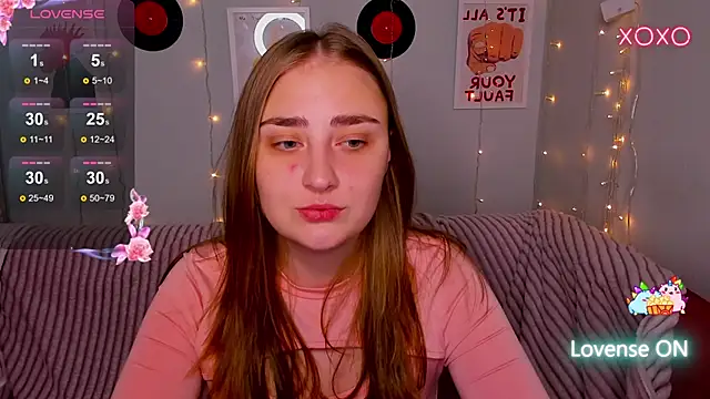 Snapshot of MilliStrii chatting on December 2025 01:03:01 AM MilliStrii online show from December 2025 01:03:01 AM