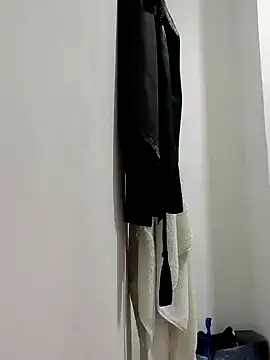 Lia Hurley online show from December 2024 08:00:01 PM