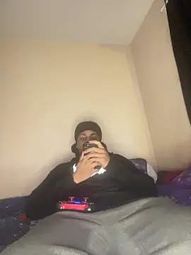 Snapshot of Elgrazonamor chatting on February 2025 10:31:01 PM Elgrazonamor online show from February 2025 10:31:01 PM