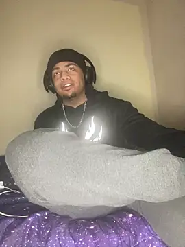 Snapshot of Elgrazonamor chatting on February 2025 02:40:02 AM Elgrazonamor online show from February 2025 02:40:02 AM