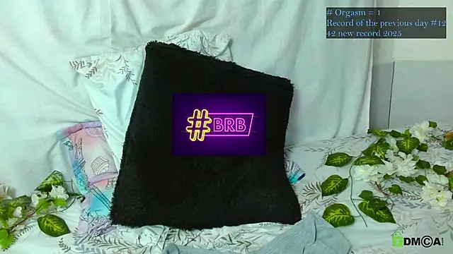 Hot Candy  online show from February 2026 06:22:01 AM