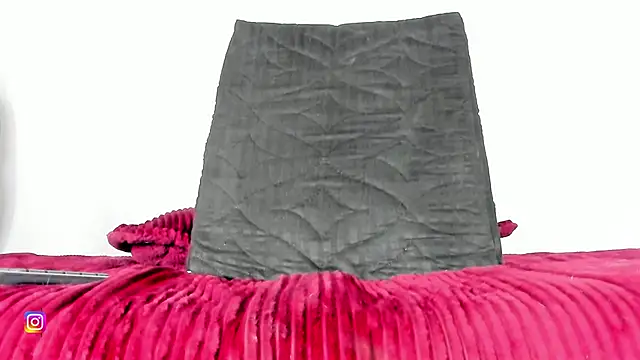 mariana preciado online show from February 2025 07:45:01 AM