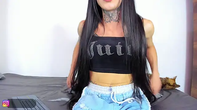 mariana preciado online show from October 2025 03:32:02 AM