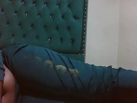 Sexy Riri online show from June 2026 12:18:01 PM