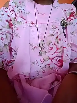 Snapshot of Mangla_Bhabhi chatting on December 2024 08:44:01 AM Mangla Bhabhi online show from December 2024 08:44:01 AM