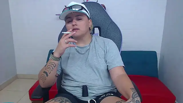 isabeautyx19 online show from January 2025 02:25:02 PM