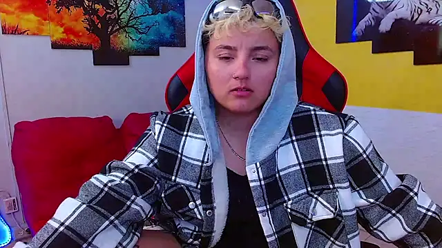 isabeautyx19 online show from February 2025 02:56:01 AM