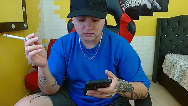 isabeautyx19 online show from September 2025 01:42:02 AM