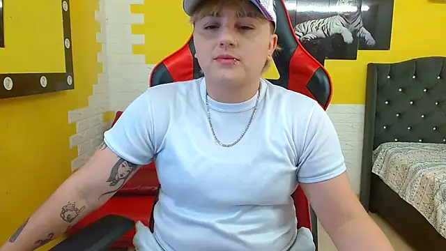 isabeautyx19 online show from September 2025 01:54:01 AM