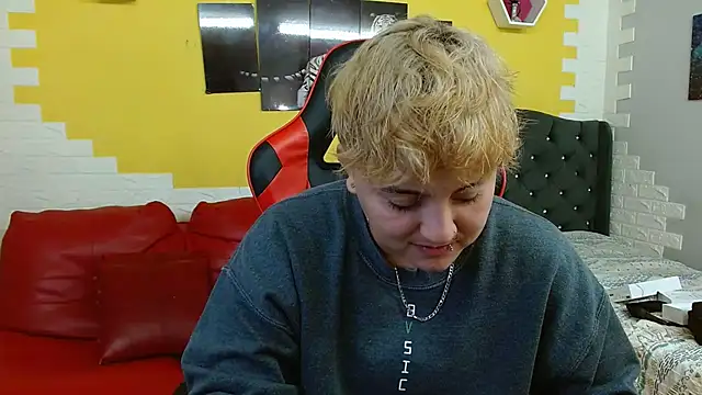 isabeautyx19 online show from October 2025 02:07:01 AM