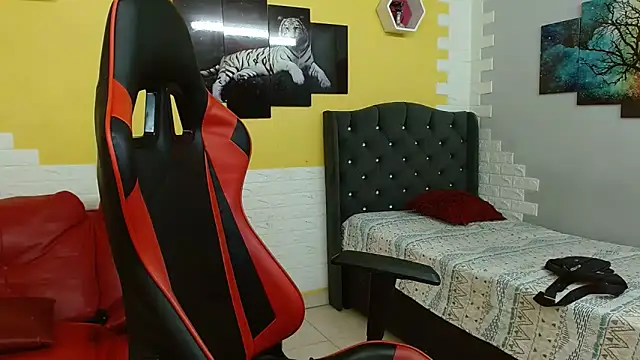 isabeautyx19 online show from December 2025 02:39:01 AM