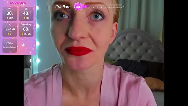 Snapshot of SquirtyAlisa chatting on December 2024 09:31:02 AM SquirtyAlisa online show from December 2024 09:31:02 AM