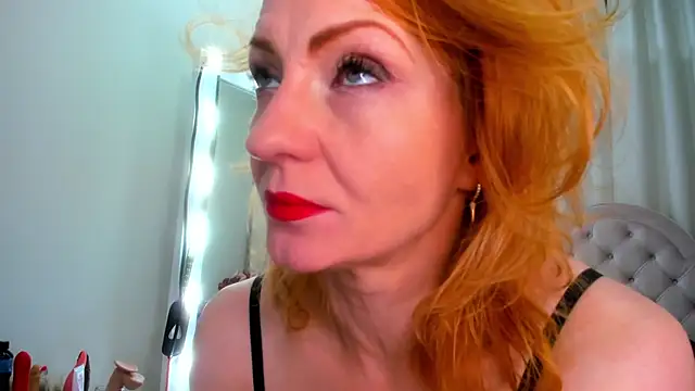 Snapshot of SquirtyAlisa chatting on October 2025 05:30:01 AM SquirtyAlisa online show from October 2025 05:30:01 AM