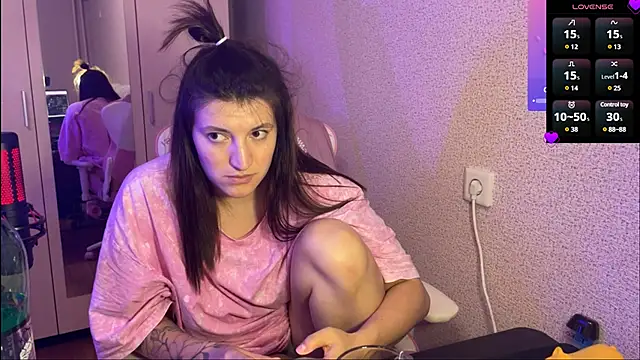 Snapshot of Katrin__kiss chatting on February 2025 09:18:02 PM Katrin kiss online show from February 2025 09:18:02 PM