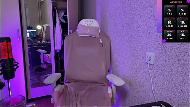 Snapshot of Katrin__kiss chatting on February 2025 05:20:02 PM Katrin kiss online show from February 2025 05:20:02 PM