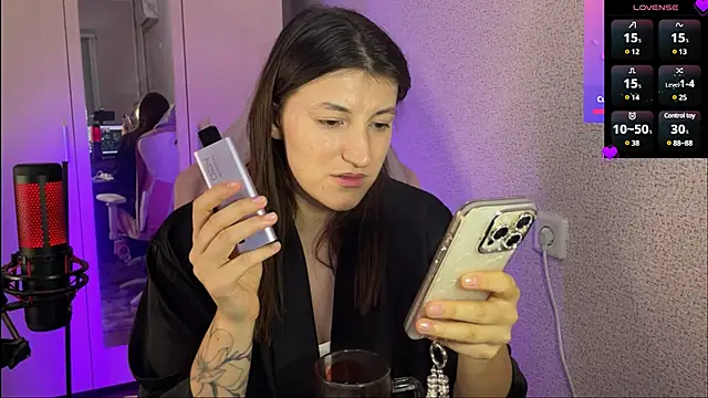 Snapshot of Katrin__kiss chatting on February 2025 06:30:02 PM Katrin kiss online show from February 2025 06:30:02 PM