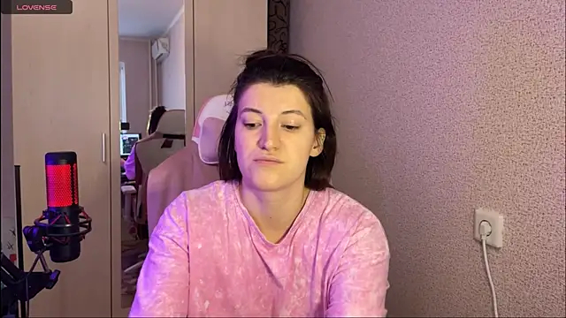 Snapshot of Katrin__kiss chatting on February 2025 01:42:01 PM Katrin kiss online show from February 2025 01:42:01 PM