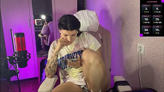 Snapshot of Katrin__kiss chatting on March 2025 07:22:01 PM Katrin kiss online show from March 2025 07:22:01 PM