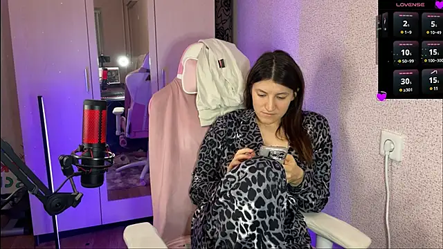 Snapshot of Katrin__kiss chatting on March 2025 07:40:01 PM Katrin kiss online show from March 2025 07:40:01 PM