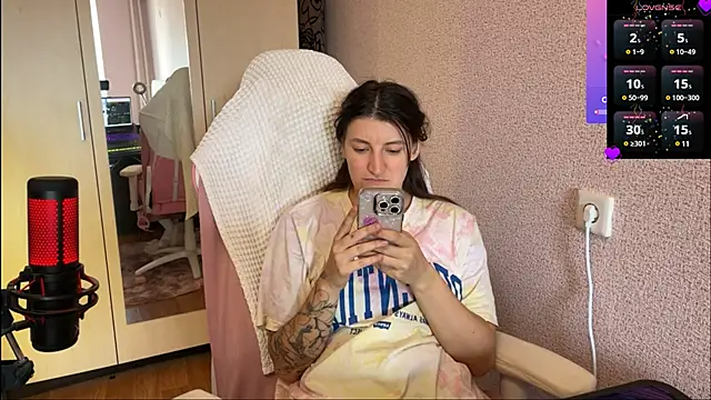 Snapshot of Katrin__kiss chatting on March 2025 01:40:02 PM Katrin kiss online show from March 2025 01:40:02 PM