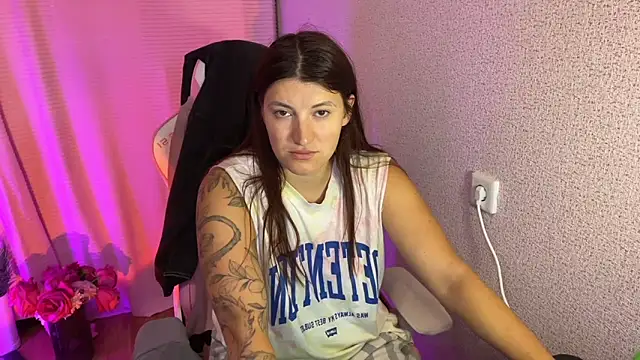 Snapshot of Katrin__kiss chatting on October 2025 12:28:02 PM Katrin kiss online show from October 2025 12:28:02 PM