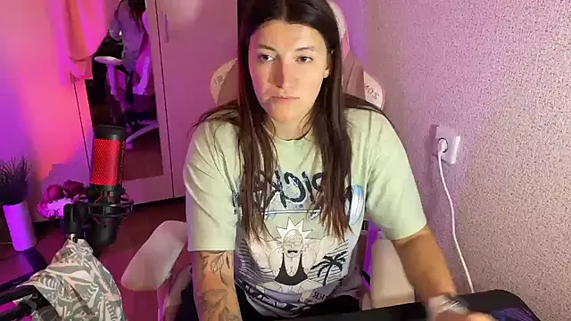 Snapshot of Katrin__kiss chatting on October 2025 10:20:02 PM Katrin kiss online show from October 2025 10:20:02 PM