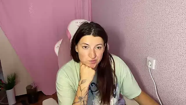 Snapshot of Katrin__kiss chatting on October 2025 10:55:01 AM Katrin kiss online show from October 2025 10:55:01 AM