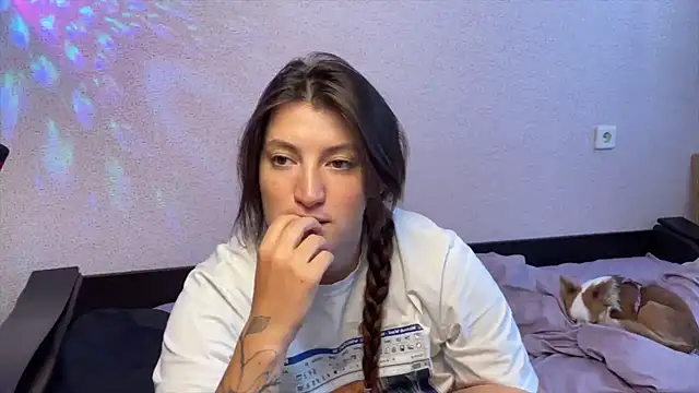 Katrin  kiss online show from June 2026 10:10:02 AM