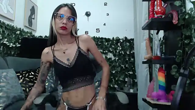 Snapshot of natasha_squirt28 chatting on May 2026 12:41:01 AM natasha squirt28 online show from May 2026 12:41:01 AM
