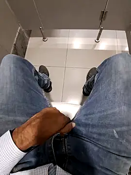 johny 69dxh online show from January 2025 12:07:01 PM