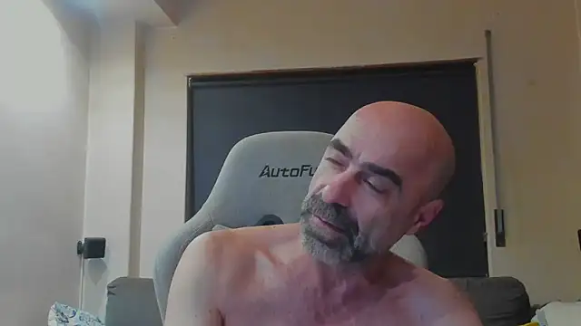 Snapshot of Bicopflirt chatting on June 2026 10:10:02 PM Bicopflirt online show from June 2026 10:10:02 PM