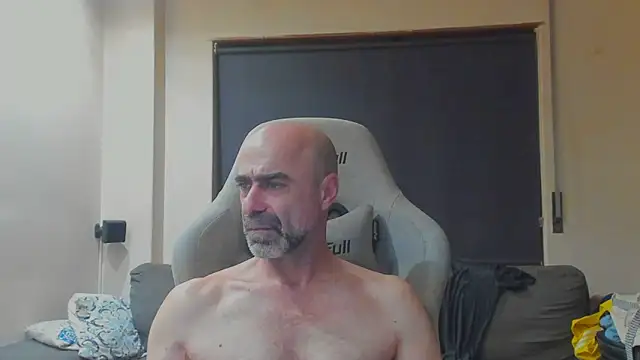 Snapshot of Bicopflirt chatting on June 2026 09:50:01 PM Bicopflirt online show from June 2026 09:50:01 PM