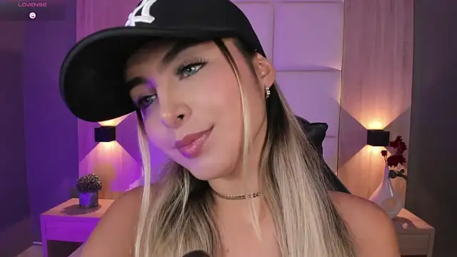 bella1207 online show from September 2025 07:48:01 PM