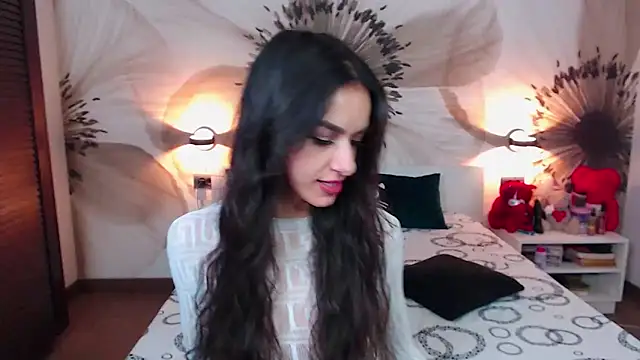 KatherineBisou online show from December 2025 08:38:02 PM