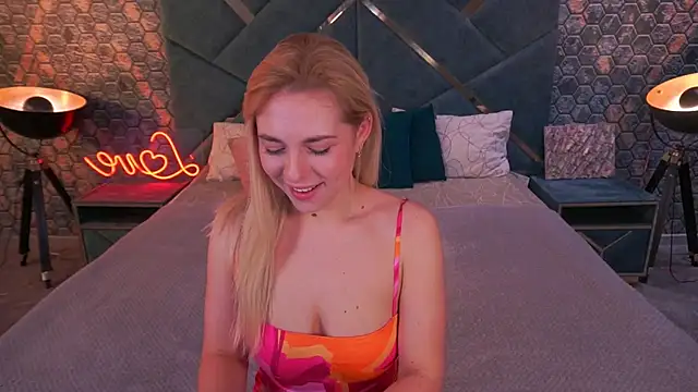 ArishkaLulu online show from March 2026 07:04:02 AM