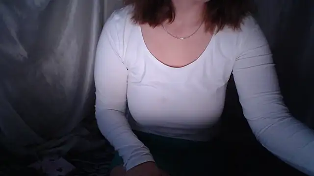 Snapshot of Burberrry_ chatting on November 2025 03:00:01 PM Burberrry online show from November 2025 03:00:01 PM