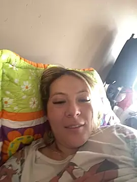 Snapshot of kimberly_proyect chatting on January 2025 06:23:01 PM kimberly proyect online show from January 2025 06:23:01 PM